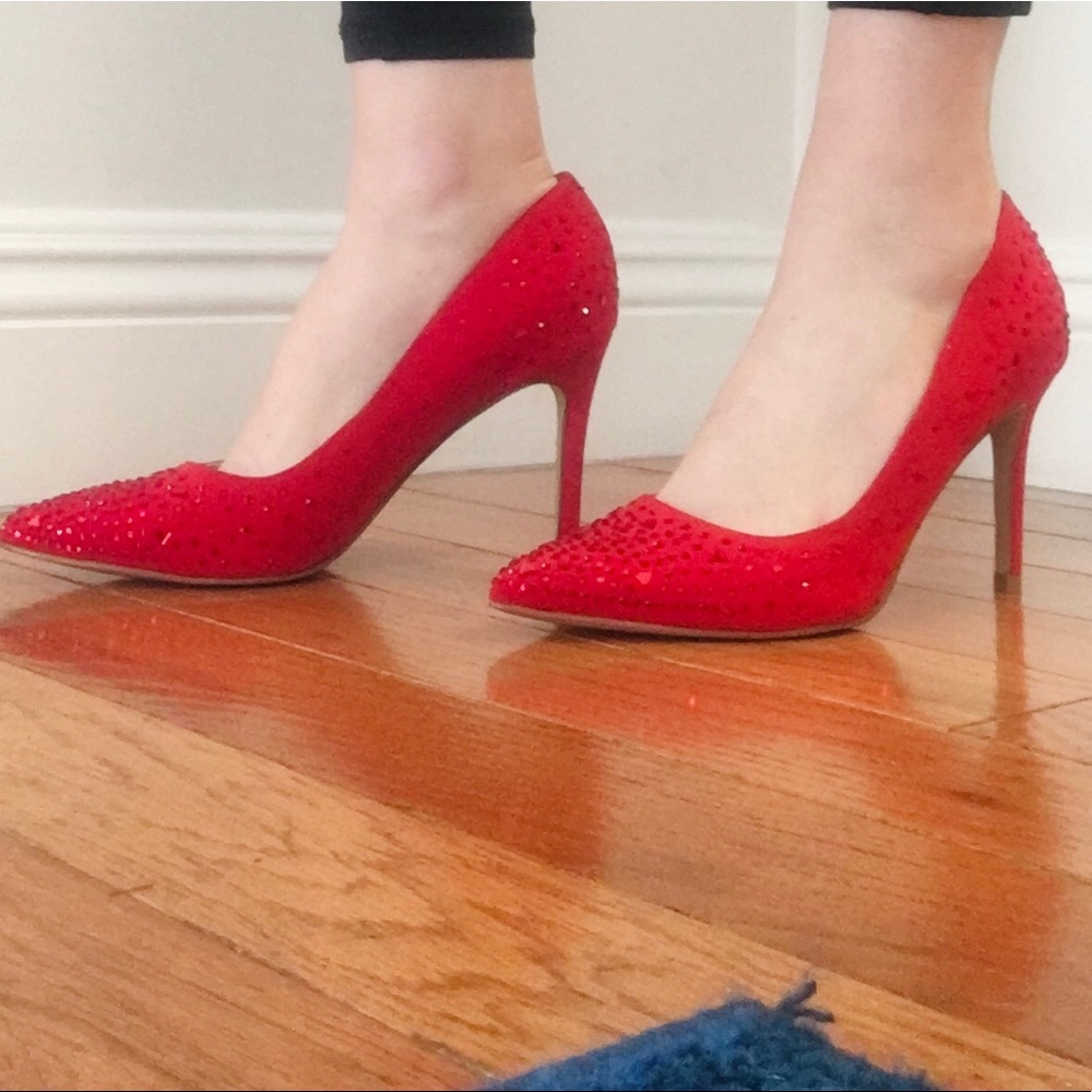 Marc Fisher Red Heels NWOT